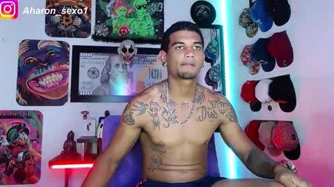 Snapshot of aharon_sexo1 chatting on 01.09.25 Aharon Zamora online show from 01.09.25