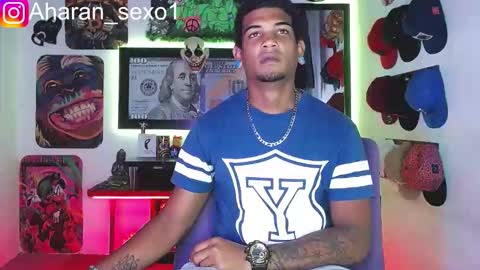Snapshot of aharon_sexo1 chatting on 02.16.25 Aharon Zamora online show from 02.16.25