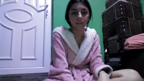 Snapshot of ahotkitty18 chatting on 12.28.24 Selena online show from 12.28.24