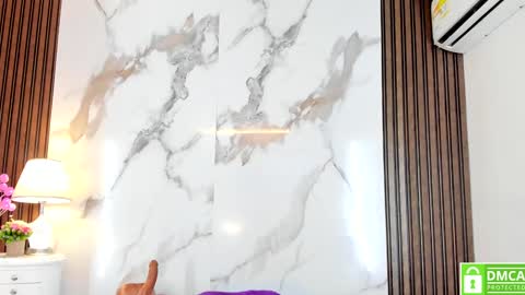 Snapshot of aidaadams chatting on 02.03.25 Aida online show from 02.03.25