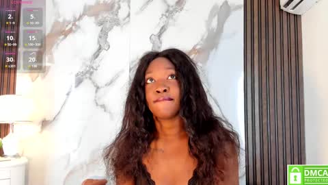 Snapshot of aidaadams chatting on 02.05.25 Aida online show from 02.05.25