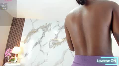 Snapshot of aidaadams chatting on 03.05.25 Aida online show from 03.05.25