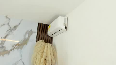 Snapshot of aidaadams chatting on 03.07.25 Aida online show from 03.07.25