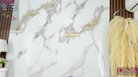 Snapshot of aidaadams chatting on 03.09.25 Aida online show from 03.09.25