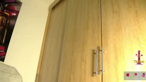 Snapshot of aidaadams chatting on 10.06.25 Aida online show from 10.06.25