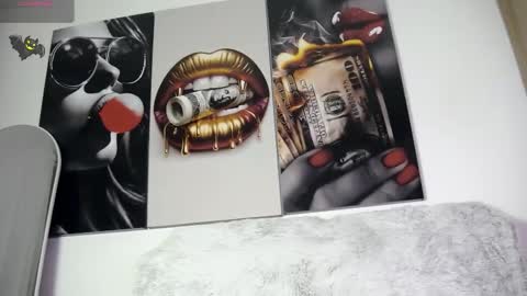 Snapshot of aidaadams chatting on 10.28.25 Aida online show from 10.28.25