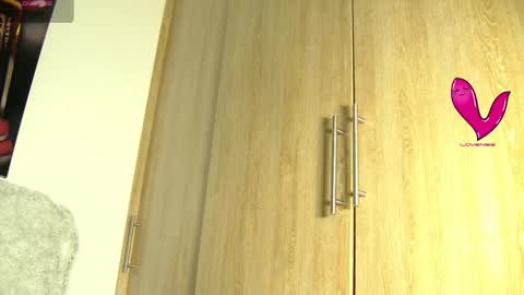 Snapshot of aidaadams chatting on 11.05.25 Aida online show from 11.05.25