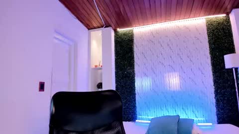 aidajoness online show from 12.20.25