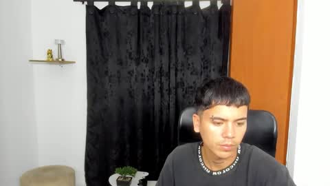 Aidenhot online show from 12.04.25