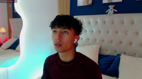 Aiden online show from 03.28.26