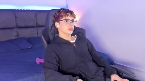 Aiden  online show from 10.15.25