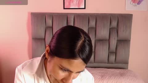 Ailyn online show from 10.14.25