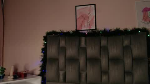 Ailyn online show from 12.18.25