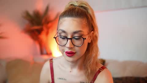 Snapshot of aileenaxa chatting on 01.18.26 Aileen online show from 01.18.26