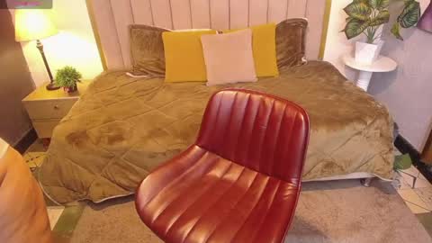 Ailyn rouss online show from 04.11.26