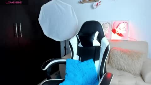 Snapshot of ailynred_ chatting on 05.05.26 Ailyn online show from 05.05.26