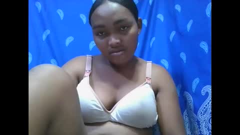 Snapshot of aimealdy chatting on 10.16.25 aimealdy online show from 10.16.25