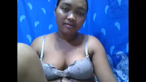 Snapshot of aimealdy chatting on 10.28.25 aimealdy online show from 10.28.25