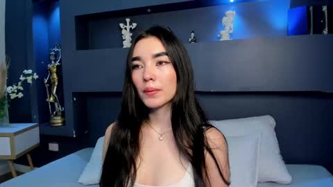 Snapshot of airikimmura chatting on 02.24.25 airi online show from 02.24.25