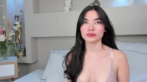 Snapshot of airikimmura chatting on 03.10.25 airi online show from 03.10.25