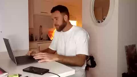 Mikea online show from 01.22.25