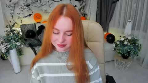 Snapshot of airysilhouette chatting on 11.04.25 Louise online show from 11.04.25