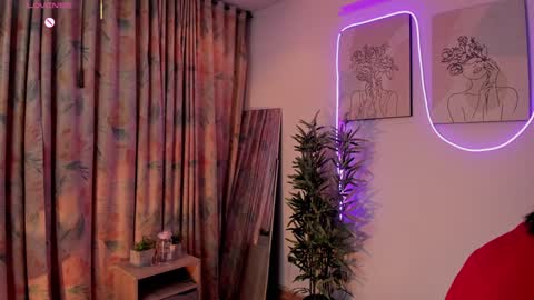 Snapshot of aisha_bx chatting on 01.31.25 Aisha online show from 01.31.25