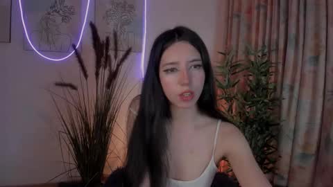 Snapshot of aisha_bx chatting on 03.11.25 Aisha online show from 03.11.25