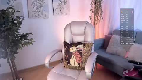 Snapshot of aisha_bx chatting on 11.01.25 Aisha online show from 11.01.25