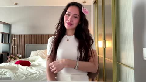 Snapshot of aisha_eilish chatting on 04.12.26 Aisha online show from 04.12.26