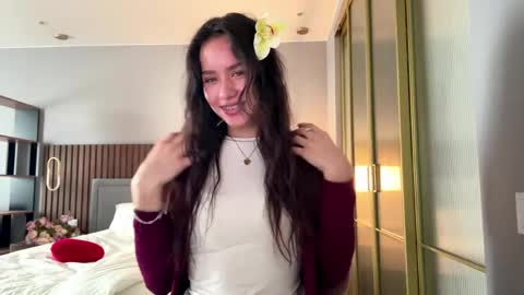 Snapshot of aisha_eilish chatting on 04.13.26 Aisha online show from 04.13.26