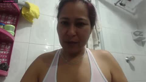 Snapshot of aisha_french chatting on 01.19.26 aisha_french online show from 01.19.26