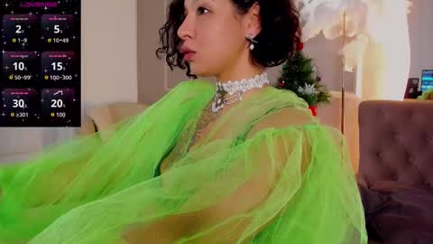 Aisha online show from 12.18.25