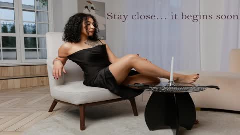 Aisha online show from 04.12.26