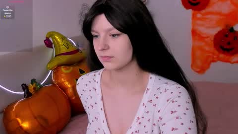 Aisha online show from 10.21.25