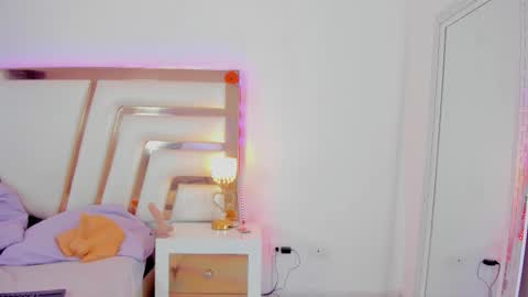 Snapshot of aisharodgers00 chatting on 11.04.25 Aisha Rodgers online show from 11.04.25