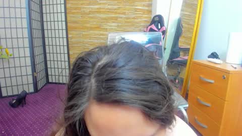 Aisha online show from 02.22.26