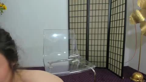 Aisha online show from 04.11.26