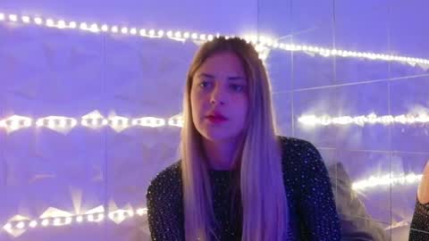 Snapshot of aishhaa chatting on 10.03.25 Aisha online show from 10.03.25