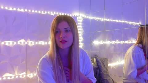 Snapshot of aishhaa chatting on 10.07.25 Aisha online show from 10.07.25