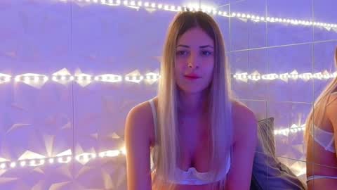 Snapshot of aishhaa chatting on 10.16.25 Aisha online show from 10.16.25