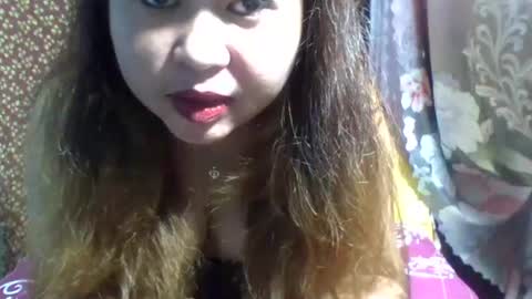 Snapshot of aislahrose chatting on 02.23.25 rosie online show from 02.23.25