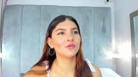 Snapshot of aitanajones1_ chatting on 05.09.26 Aitana online show from 05.09.26