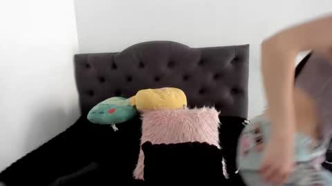 Snapshot of aizen_myo chatting on 11.15.25 Aizen My- online show from 11.15.25