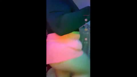 Snapshot of ajsquirts chatting on 11.04.25 ajsquirts online show from 11.04.25