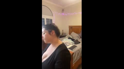 Snapshot of ajsquirts chatting on 11.22.25 ajsquirts online show from 11.22.25