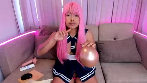 Snapshot of akari_swet chatting on 06.25.26 akari_swet online show from 06.25.26