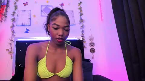 Snapshot of akarirosetti chatting on 10.01.25 akarirosetti online show from 10.01.25