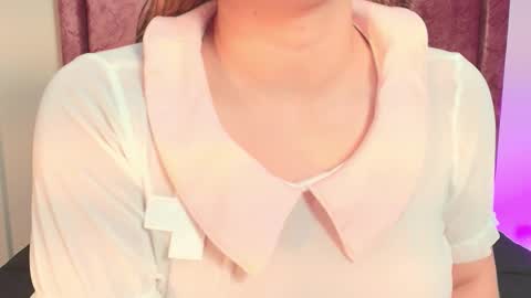 akashamoon  online show from 10.31.25