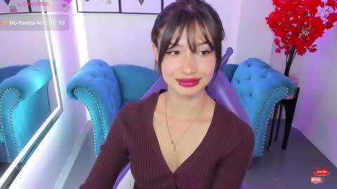 Snapshot of akaza_hakuji_ chatting on 09.25.25 Azaka online show from 09.25.25